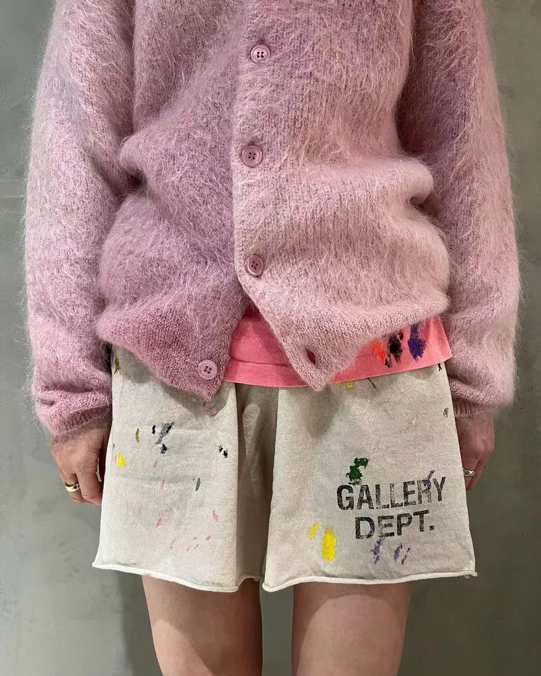 Heavy craftsmanship, the first choice for American boys in summer GALLERY DEPT. INSOMNIA SHORTS/WHITE English mud-dyed and ink-splashed shorts, off-white S-XL, super comfortable and breathable fabric, frees the lower body, heavy wash, mud-dyed and distressed, super complex ink-splashed graffiti